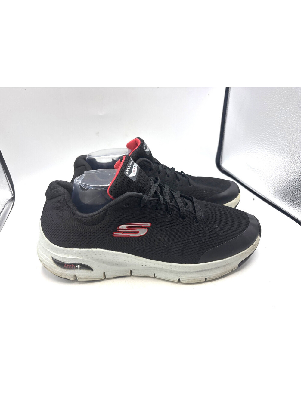 Skechers Mens ArchFit Black/Red  Arch Support Sz 11.5 Black